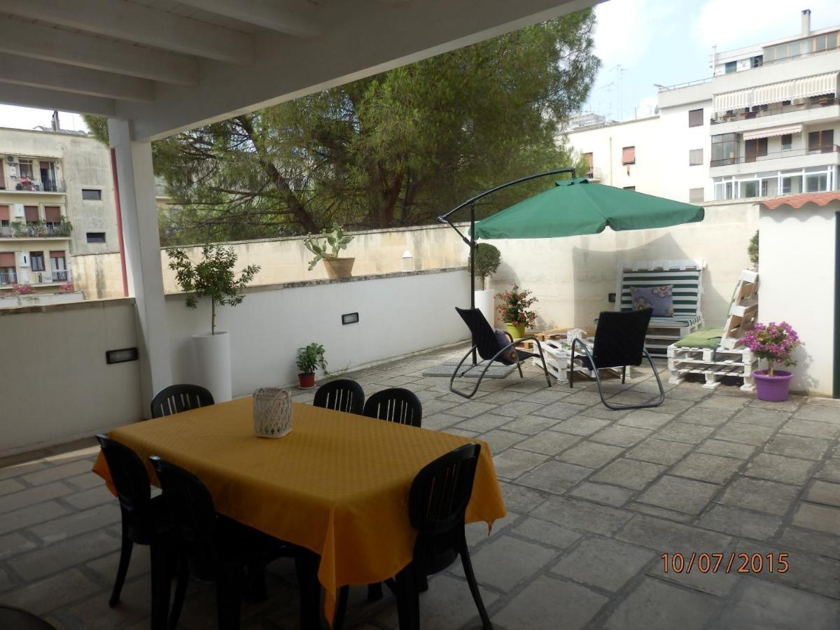 Casa Lauretta - Terrazza - Garage Wifi E Bici Gratuite Villa Lecce Exterior foto