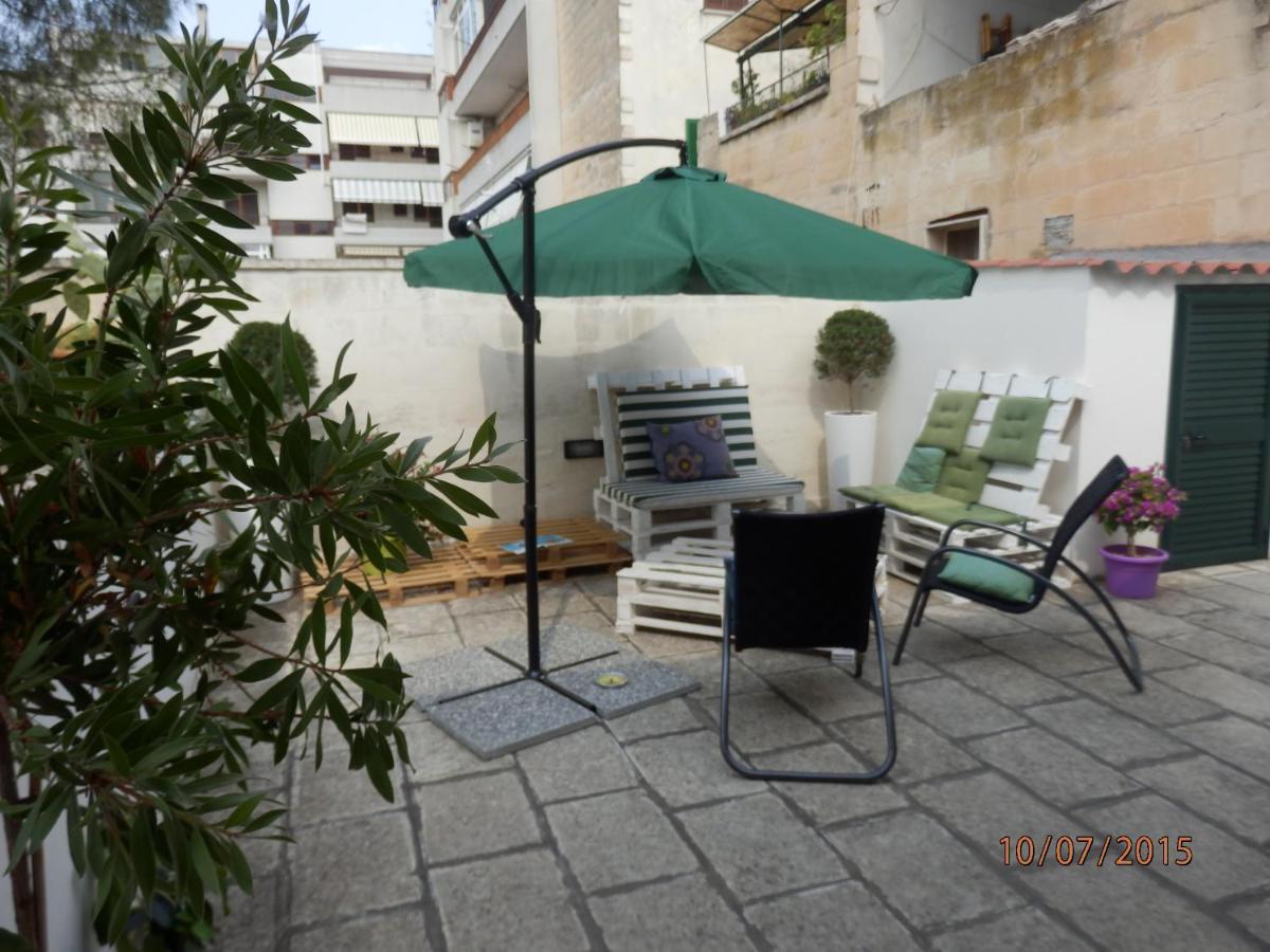 Casa Lauretta - Terrazza - Garage Wifi E Bici Gratuite Villa Lecce Exterior foto